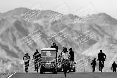 media/Feb-23-2023-Racers Edge (Thu) [[45c9a79e62]]/Around the Pits-Track Walk/